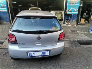 2011 Volkswagen Polo Vivo Hatch 1.4 Trendline, Silver with 82000km available now!