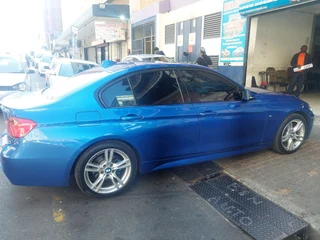 2014 BMW 316i, Blue with 143000km available now!