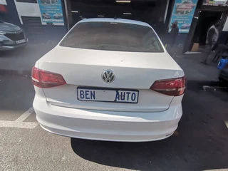 2018 Volkswagen Jetta 1.6 Comfortline, White with 85000km available now!