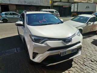 2017 Toyota RAV4 2.0 GX 4x4 AT, White with 93000km available now!