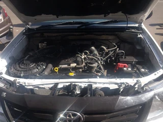 2015 Toyota Hilux 2.0 VVT-i, White with 98000km available now!