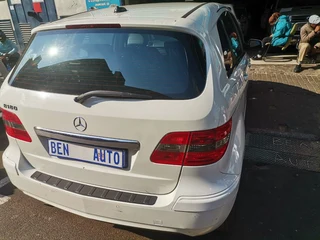 2011 Mercedes-Benz B 180, White with 101000km available now!