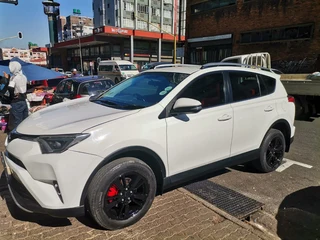 2017 Toyota RAV4 2.0 GX 4x4 AT, White with 93000km available now!