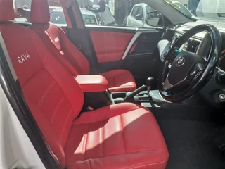 2017 Toyota RAV4 2.0 GX 4x4 AT, White with 93000km available now!