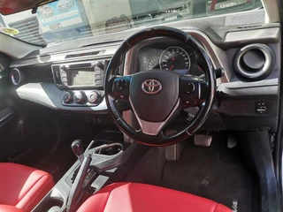 2017 Toyota RAV4 2.0 GX 4x4 AT, White with 93000km available now!