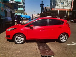 2013 Ford Fiesta 1.4 Trend 5-Door, Red with 77000km available now!