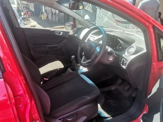 2013 Ford Fiesta 1.4 Trend 5-Door, Red with 77000km available now!
