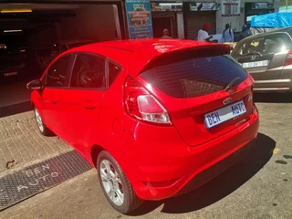 2013 Ford Fiesta 1.4 Trend 5-Door, Red with 77000km available now!