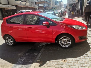 2013 Ford Fiesta 1.4 Trend 5-Door, Red with 77000km available now!