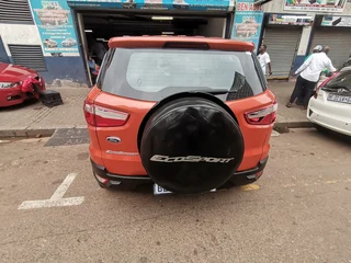 2014 Ford Ecosport 1.5 TDCI Ambiente, Orange with 118000km available now!