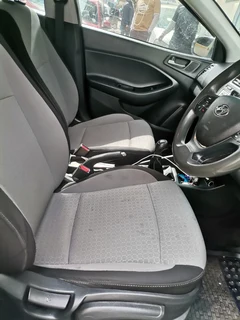 2015 Hyundai i20 1.2 Motion, White with 87000km available now!