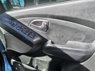 2015 Hyundai ix35 2.0 Premium 4x2, Blue with 82000km available now!