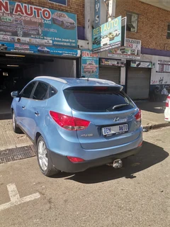 2015 Hyundai ix35 2.0 Premium 4x2, Blue with 82000km available now!