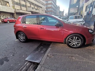 2011 Volkswagen Golf VI 1.4 TSI Comfortline, Burgundy with 95000km available now!