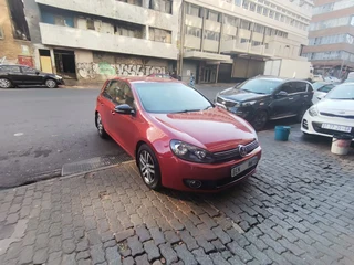 2011 Volkswagen Golf VI 1.4 TSI Comfortline, Burgundy with 95000km available now!