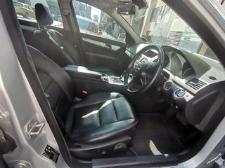 2011 Mercedes-Benz C 180 BlueEFFICIENCY Classic, White with 96000km available now!