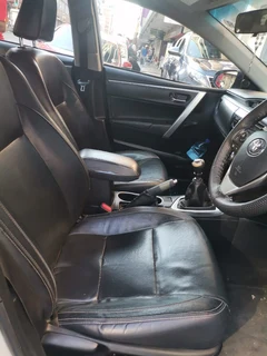 2016 Toyota Corolla 1.6 Prestige, Silver with 87000km available now!