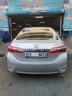 2016 Toyota Corolla 1.6 Prestige, Silver with 87000km available now!