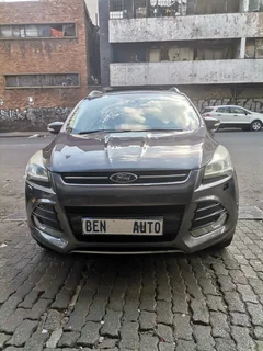 2015 Ford Kuga 1.6 EcoBoost Titanium AWD AT, Grey with 198000km available now!