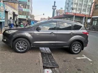 2015 Ford Kuga 1.6 EcoBoost Titanium AWD AT, Grey with 198000km available now!
