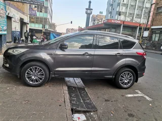 2015 Ford Kuga 1.6 EcoBoost Titanium AWD AT, Grey with 198000km available now!
