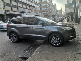 2015 Ford Kuga 1.6 EcoBoost Titanium AWD AT, Grey with 198000km available now!