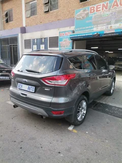 2015 Ford Kuga 1.6 EcoBoost Titanium AWD AT, Grey with 198000km available now!
