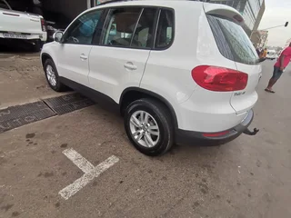 2012 Volkswagen Tiguan 2.0 Tdi Sport &#43; Style 4Motion, White with 105000km available now!