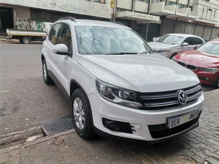2012 Volkswagen Tiguan 2.0 Tdi Sport + Style 4Motion, White with 105000km available now!