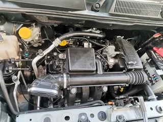 2022 Renault Triber 1.0 Dynamique AMT, Blue with 63000km available now!