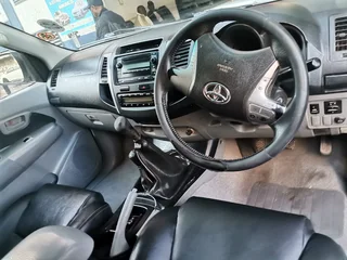 2012 Toyota Hilux 3.0 D-4D D/Cab 4x4 Raider, White with 88000km available now!