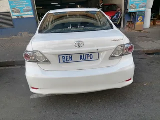 2017 Toyota Corolla Quest 1.6, White with 85000km available now!