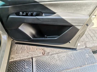 2022 Mazda CX-5 2.0 Active 4x2 AT, Gold with 64000km available now!