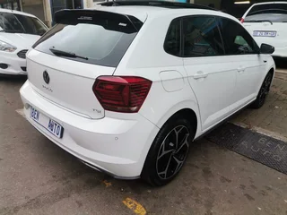 2020 Volkswagen Polo 1.0 Highline, White with 102000km available now!