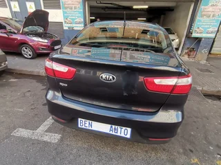 2017 Kia Rio 1.4 5-Door, Grey with 73000km available now!