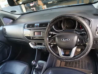 2017 Kia Rio 1.4 5-Door, Grey with 73000km available now!