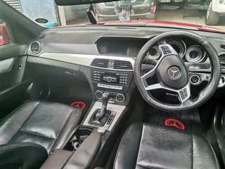 2013 Mercedes-Benz C 200 CGI BlueEFFICIENCY Avantgarde, Red with 88000km available now!