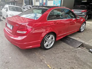 2013 Mercedes-Benz C 200 CGI BlueEFFICIENCY Avantgarde, Red with 88000km available now!