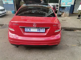 2013 Mercedes-Benz C 200 CGI BlueEFFICIENCY Avantgarde, Red with 88000km available now!