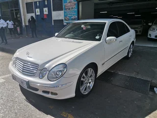 2003 Mercedes-Benz E 270 CDI Avantgarde Touchshift, White with 370000km available now!