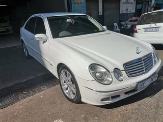 2003 Mercedes-Benz E 270 CDI Avantgarde Touchshift, White with 370000km available now!