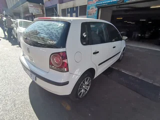 2009 Volkswagen Polo 1.4 Comfortline, White with 77000km available now!