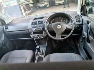 2009 Volkswagen Polo 1.4 Comfortline, White with 77000km available now!