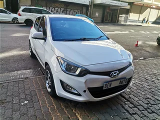 2014 Hyundai i20 1.4 Fluid, White with 86000km available now!