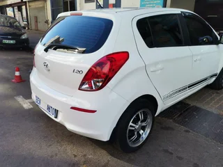 2014 Hyundai i20 1.4 Fluid, White with 86000km available now!