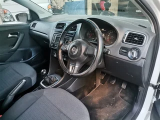 2014 Volkswagen Polo 1.4 Comfortline, White with 88000km available now!