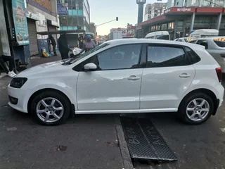 2014 Volkswagen Polo 1.4 Comfortline, White with 88000km available now!