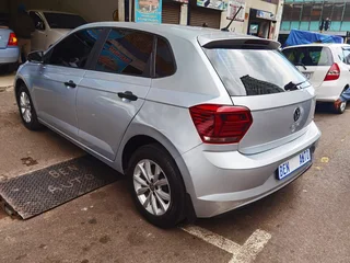 2021 Volkswagen Polo 1.0 Comfortline, Silver with 65000km available now!