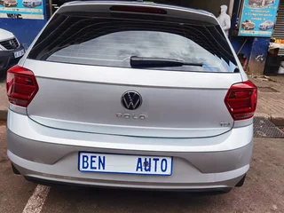 2021 Volkswagen Polo 1.0 Comfortline, Silver with 65000km available now!