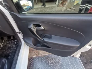 2020 Volkswagen Polo Vivo Hatch 1.4 Comfortline, White with 79000km available now!